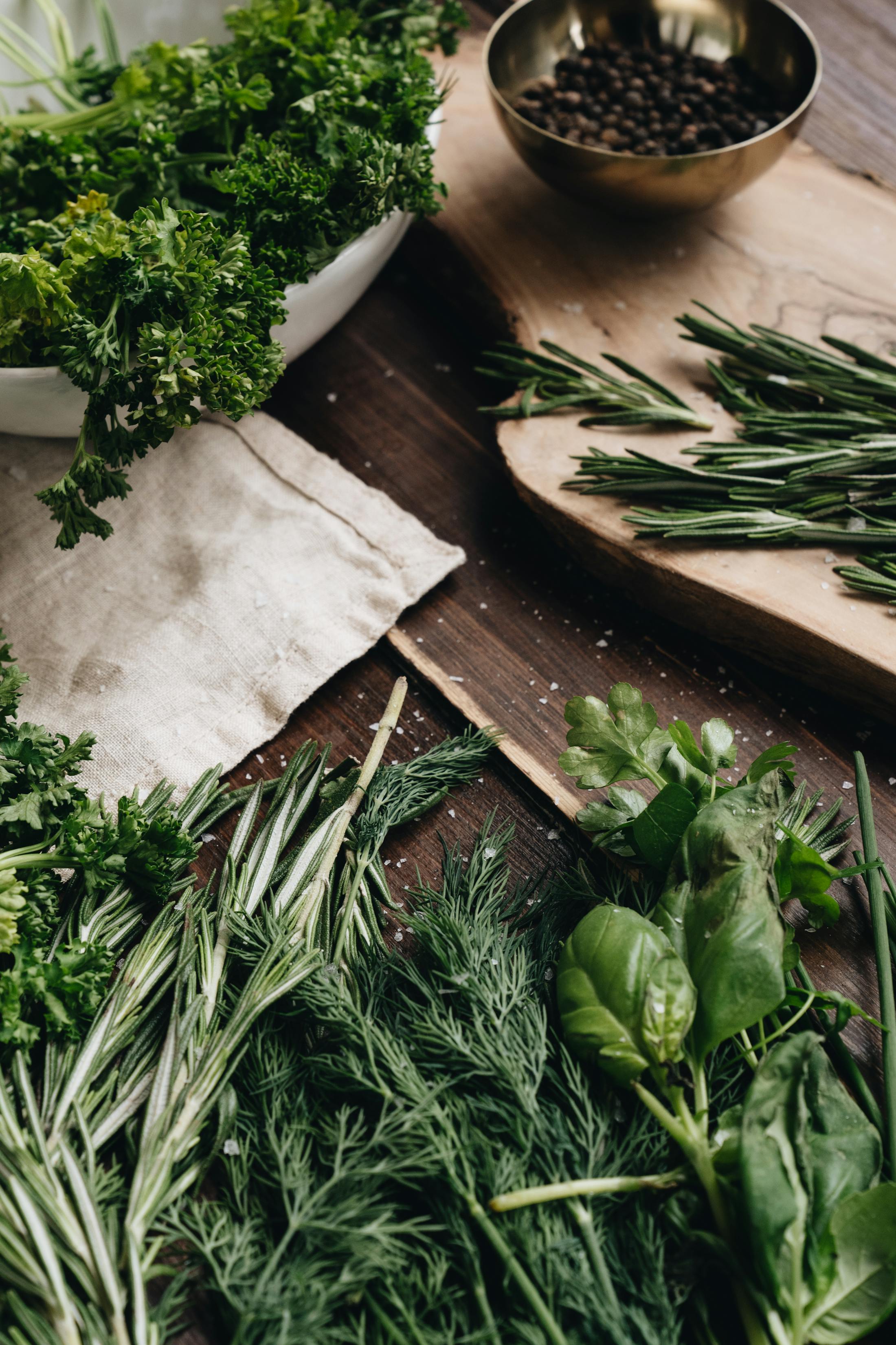 Fresh herbs and ingredients for simple low-FODMAP recipe planning